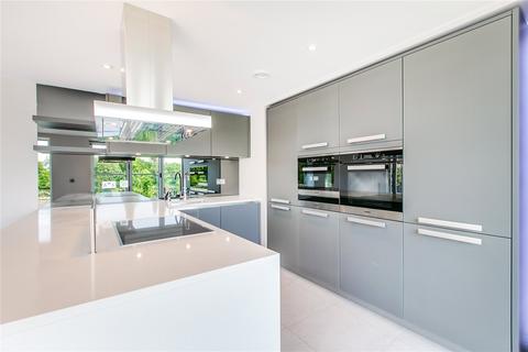 3 bedroom flat to rent, Mortlake High Street, Mortlake, London