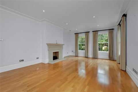 5 bedroom detached house to rent, Albany Close, Esher, Surrey, KT10