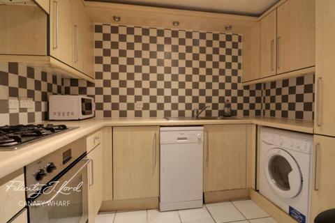 2 bedroom apartment to rent, Schooner Close, LONDON