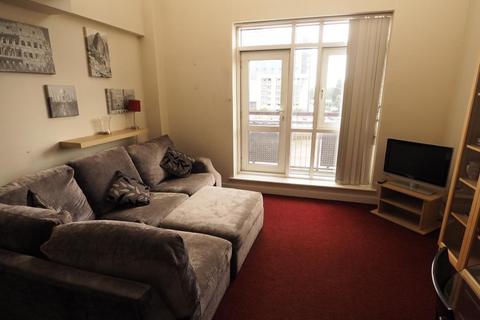 2 bedroom apartment to rent - Trinity Wharf, 52 - 58 High Street, Hull, HU1 1QE