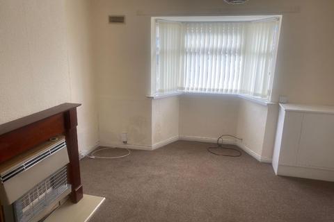3 bedroom semi-detached house to rent, Pinson Road, Willenhall WV13