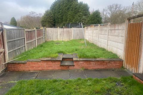 3 bedroom semi-detached house to rent, Pinson Road, Willenhall WV13