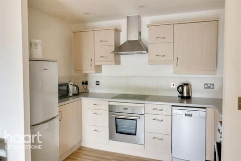 2 bedroom flat to rent, Kirkdale Road, LONDON