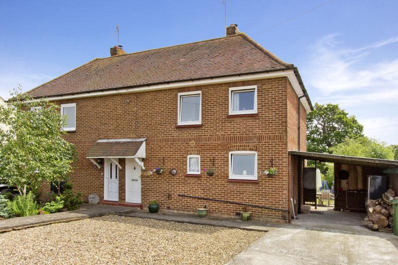 Church Street, Edenbridge, Kent 3 bed semidetached house £365,000