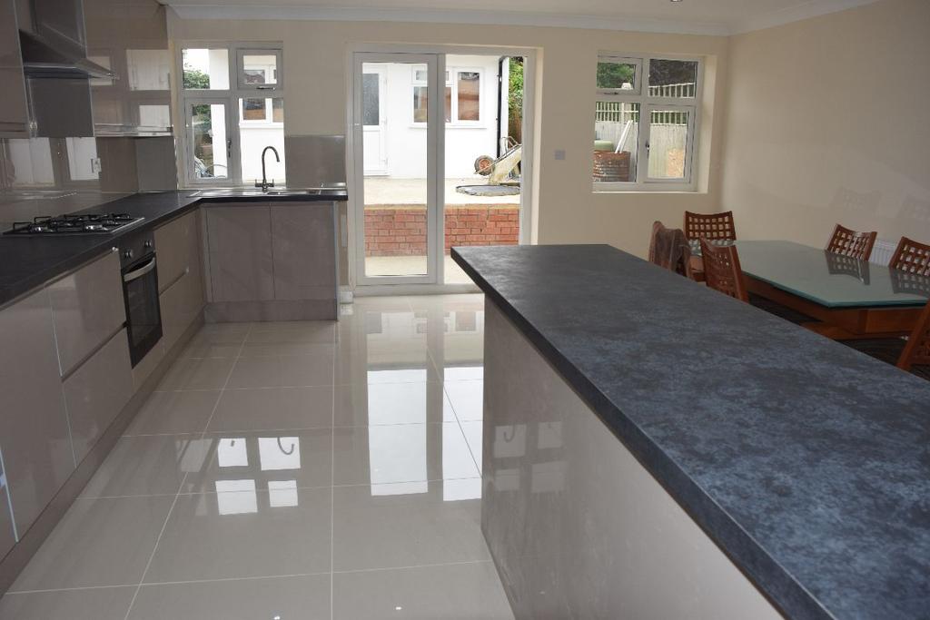 Methuen Road Edgware HA8 4 bed semidetached house £2,100 pcm (£485 pw)