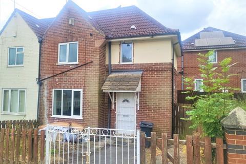 2 bedroom semi-detached house to rent, Greenview Close, Leeds LS9