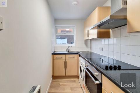 2 bedroom apartment to rent, Forum Court, Bow, E3