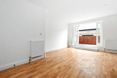 1 bedroom terraced house to rent, Amhurst Road, Hackney, London, E8