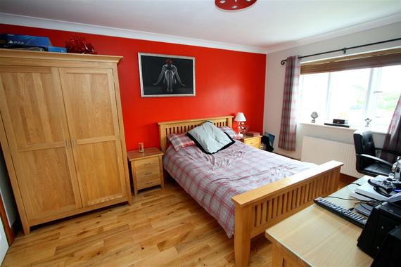 The Beeches Middleton St George Dl2 6 Bed Detached House 257 500