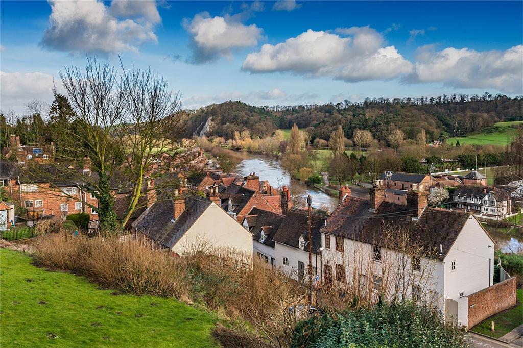 St Leonards Steps, Bridgnorth, Shropshire 2 bed cottage £150,000