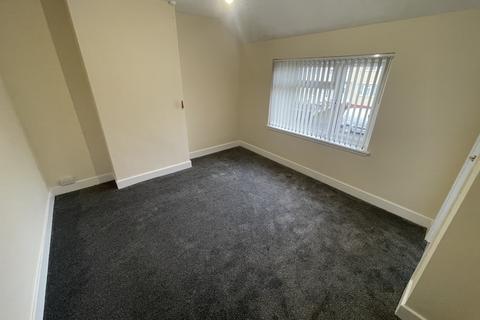 2 bedroom semi-detached house to rent, HALESOWEN - Margaret Avenue