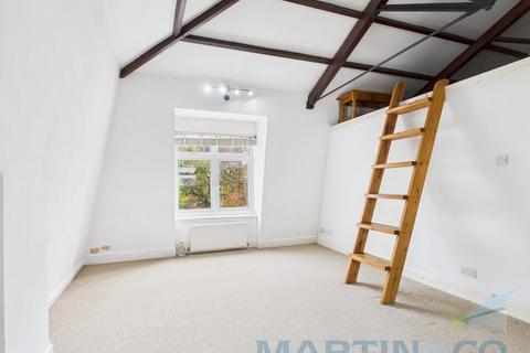 1 bedroom apartment to rent, Junction Road,