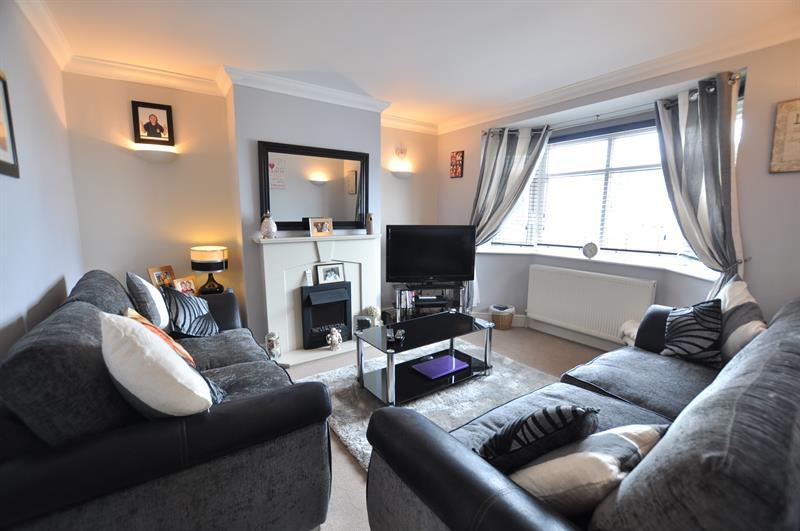 Highlands Crescent, Bournemouth 3 bed semidetached house £285,000