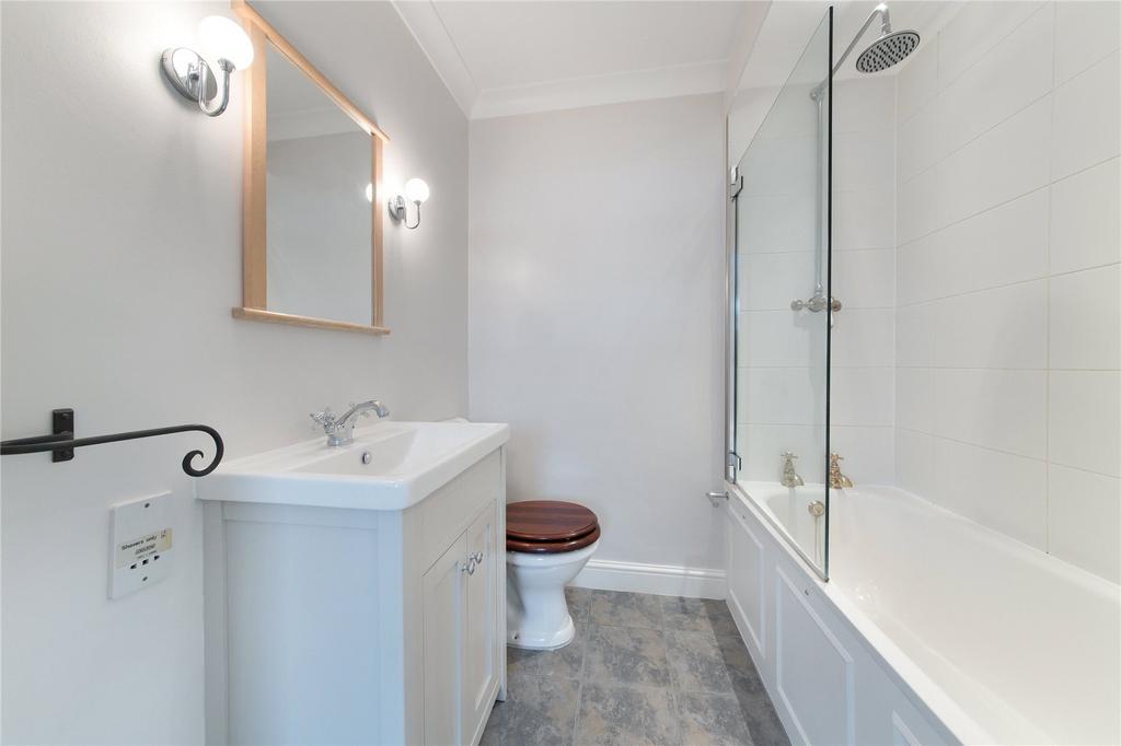 Master En-Suite