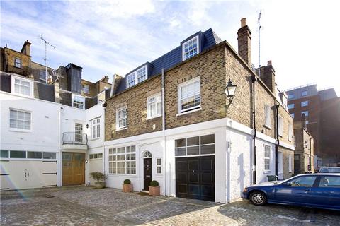 5 bedroom mews to rent, Queen's Gate Place Mews, South Kensington, London, SW7