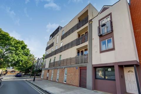 2 bedroom flat to rent, Milton Court, Wrights Road , Bow, E3