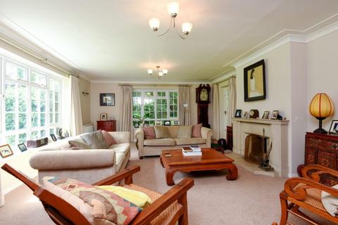 4 bedroom detached house to rent, The Drive, Wonersh Park, Wonersh, Surrey GU5