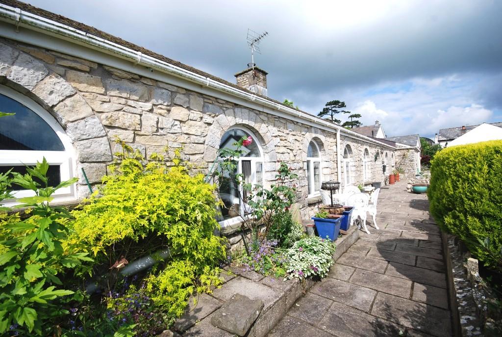 Flemingston, Vale of CF62 4QJ 4 bed barn conversion £399,950