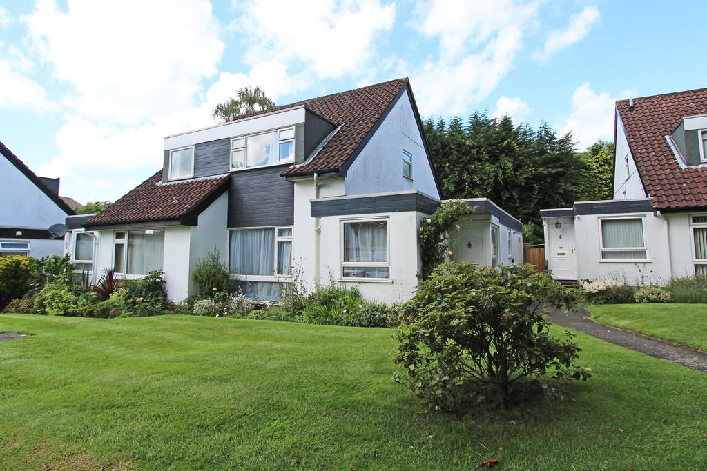 Clifton Place, Banstead 2 bed semidetached house £530,000