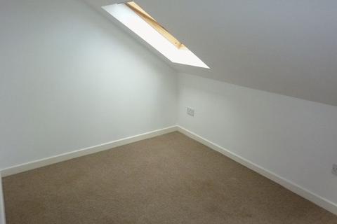 2 bedroom flat to rent - The Yard, Chase Road, Southend-On-Sea