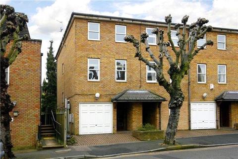 3 bedroom semi-detached house to rent - Tabor Grove, Wimbledon, London
