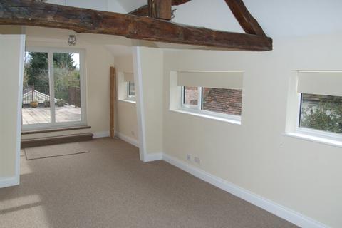 2 bedroom apartment to rent, 13 High Street, Pershore WR10