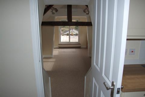 2 bedroom apartment to rent, 13 High Street, Pershore WR10