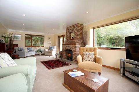 5 bedroom detached house to rent, Crowborough Road, Nutley, East Sussex
