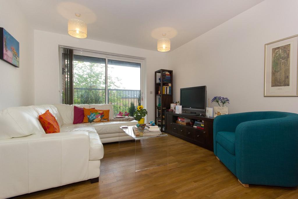 Apartment in Cambridge, Trumpington - View 3