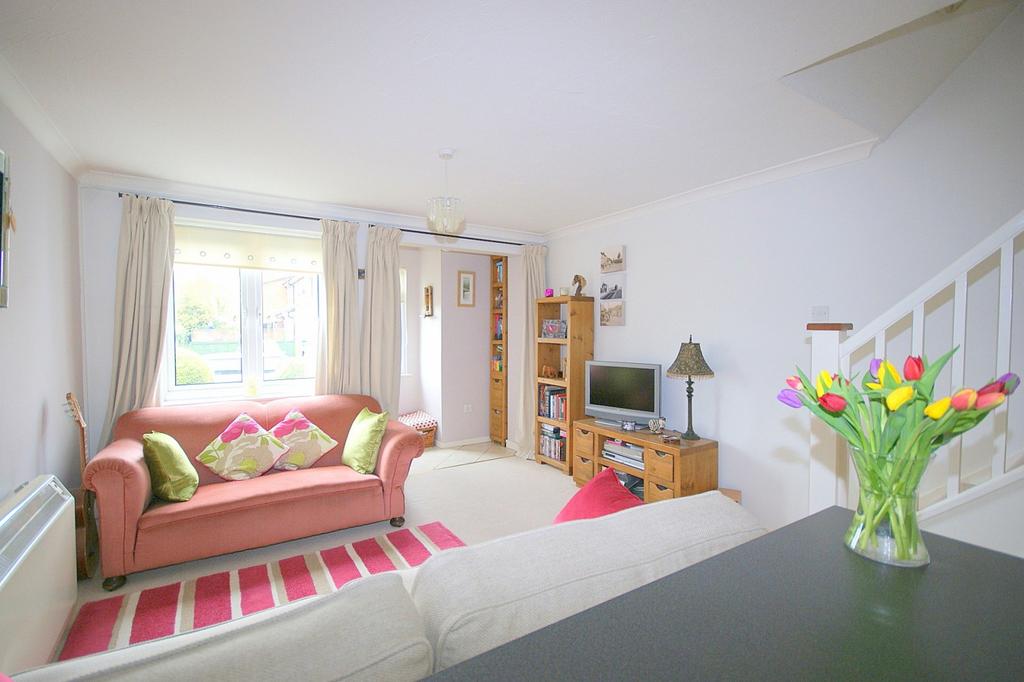 Penn Road, Datchet, SL3 1 bed terraced house £250,000