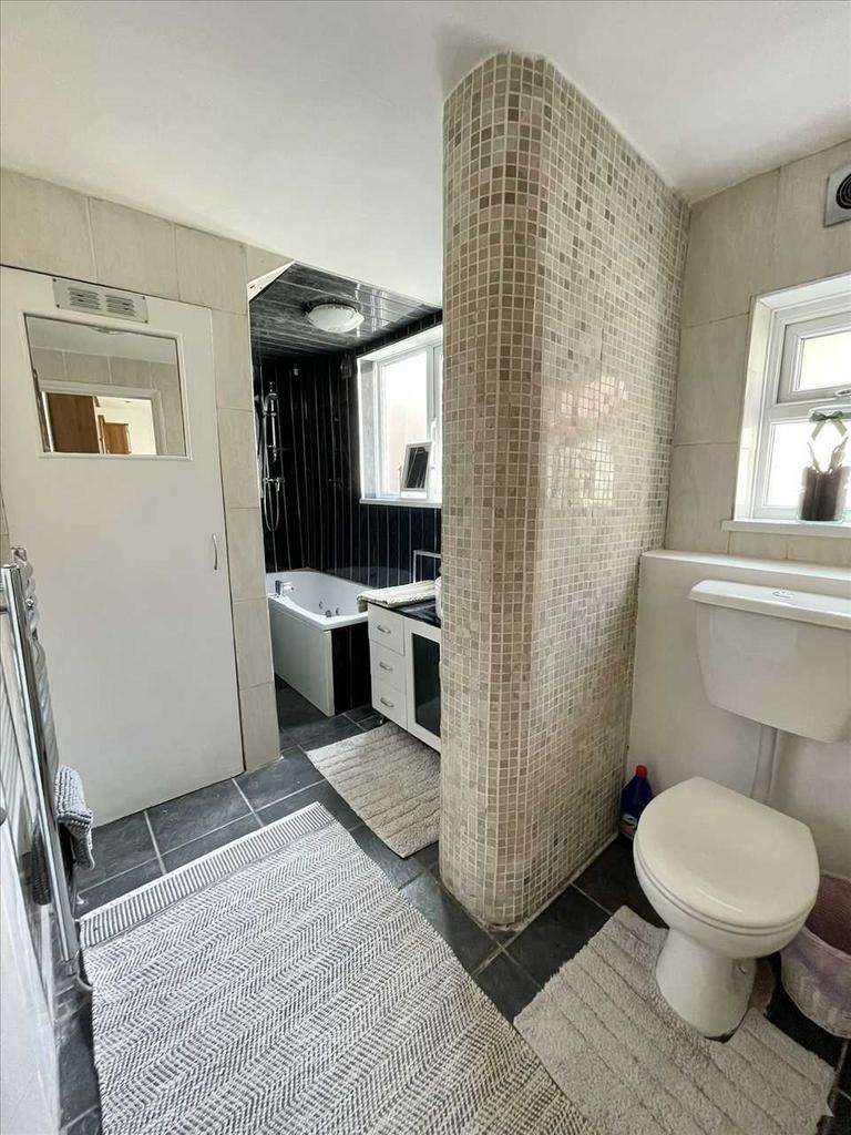 Bathroom/w.c.