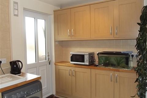 2 bedroom semi-detached house to rent, Parkway , Bridgwater, TA6