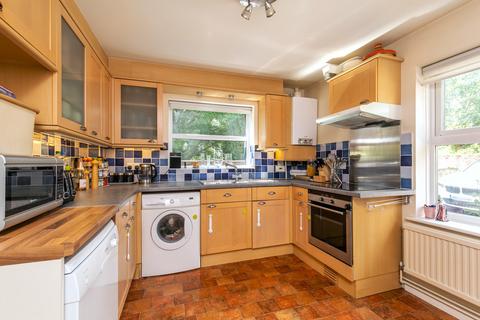2 bedroom semi-detached house to rent, Alexandra Terrace,  Winchester, SO23