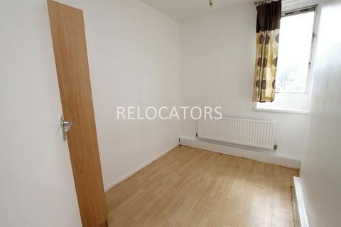 4 bedroom ground floor maisonette to rent, Smithy Street, Whitechapel E1