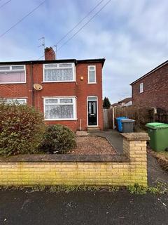 3 bedroom semi-detached house to rent, Kirby Avenue, Chadderton, Oldham