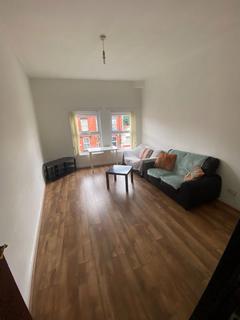 2 bedroom flat to rent, *AVAILABLE JULY 2025* 2 Bed Upper Floor Student Flat on Smithdown Road, L15