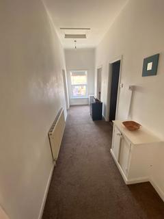 2 bedroom flat to rent, *AVAILABLE JULY 2025* 2 Bed Upper Floor Student Flat on Smithdown Road, L15