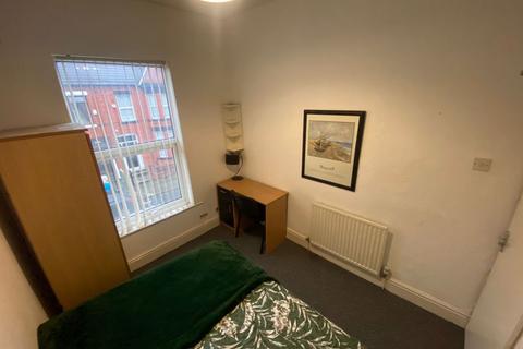 undefined, Two Double Bedrooms Available Now in House Share, Russell Road