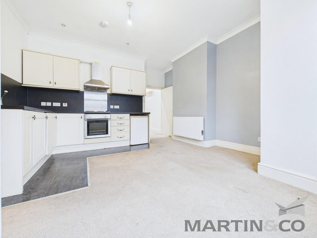 Lounge/Kitchen