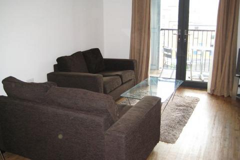 2 bedroom apartment to rent, WELL FURNSIHED 2 BED WITH LARGE CANAL FACING BALCONY