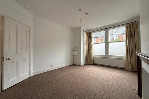 3 bedroom terraced house to rent, Eltisley Avenue, Newnham, Cambridge