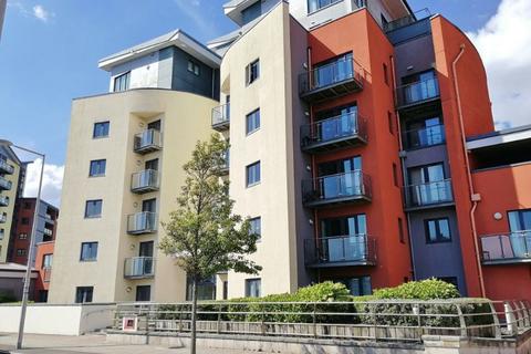 2 bedroom apartment to rent, South Quay, Kings Road, Swansea. SA1 8AL