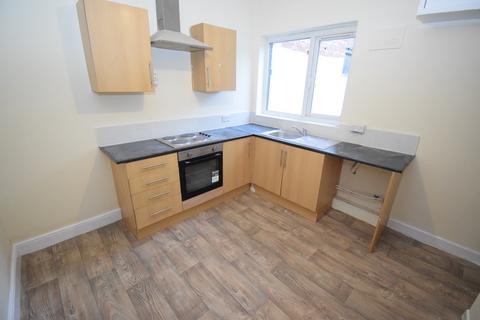 2 bedroom terraced house to rent, Dickinson Street, Darlington DL1