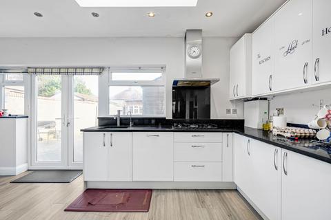 3 bedroom semi-detached house for sale, Salisbury Road, Feltham, TW13