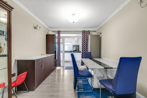 20 Salisbury Road, Feltham, TW13 5DP