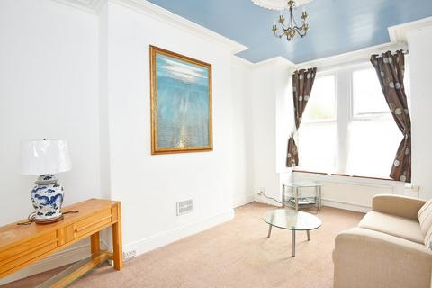 45 Hookstone Road, Harrogate, HG2 8BT