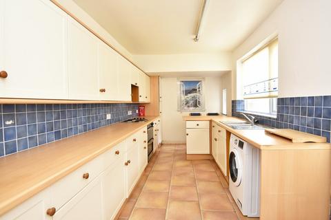 45 Hookstone Road, Harrogate, HG2 8BT