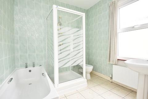 45 Hookstone Road, Harrogate, HG2 8BT