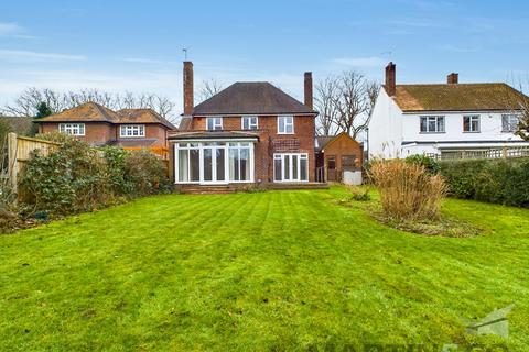 4 bedroom detached house to rent, Marshals Drive, St Albans