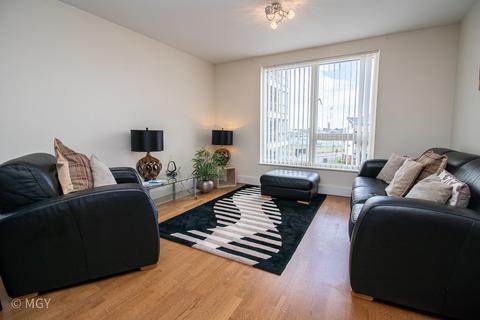 2 bedroom apartment to rent, Sirius House, Celestia, Cardiff Bay